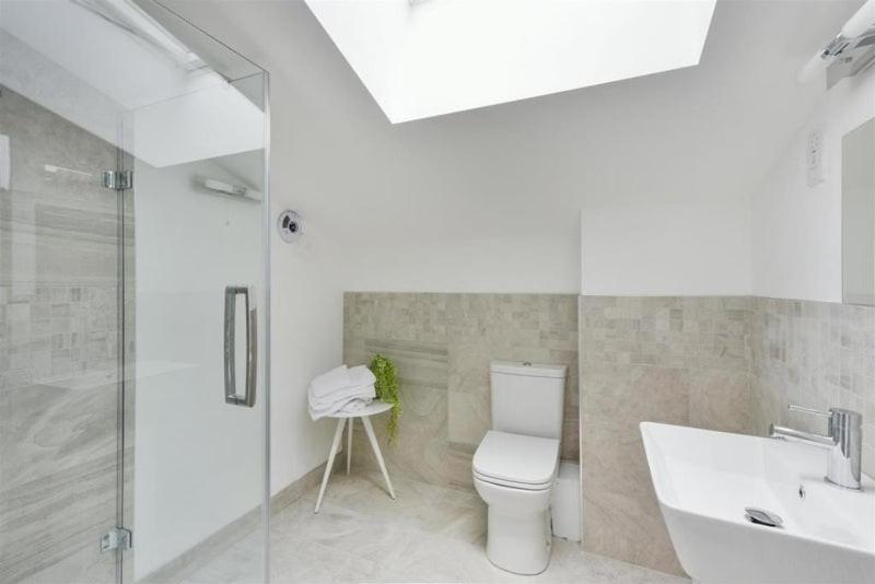 Uttsav Green - Affordable London Zone 3 - Accessible Public Transport Apartment Exterior photo